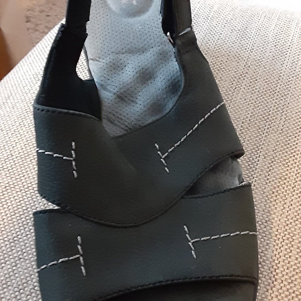 Tumbled Nubuck Adjustable Backstrap Comfort Sanda… - image 7